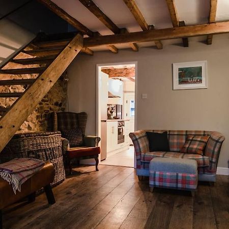 1800 Period Grade 2 Listed Cottage Addingham 외부 사진