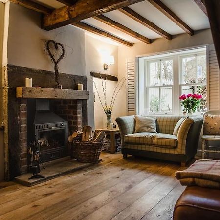 1800 Period Grade 2 Listed Cottage Addingham 외부 사진