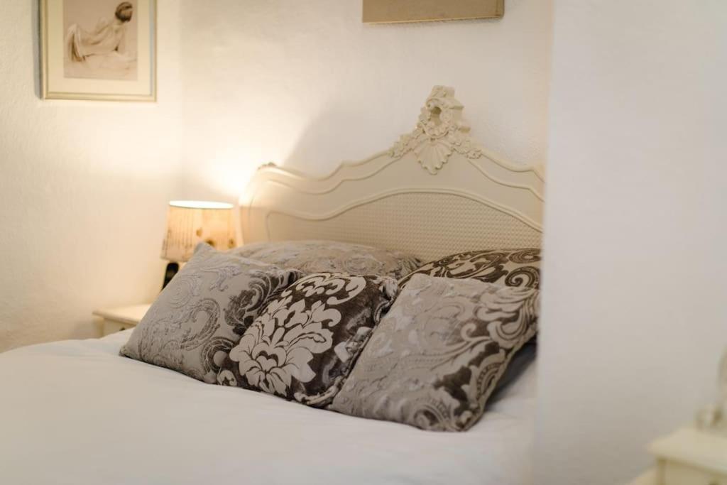1800 Period Grade 2 Listed Cottage Addingham 외부 사진